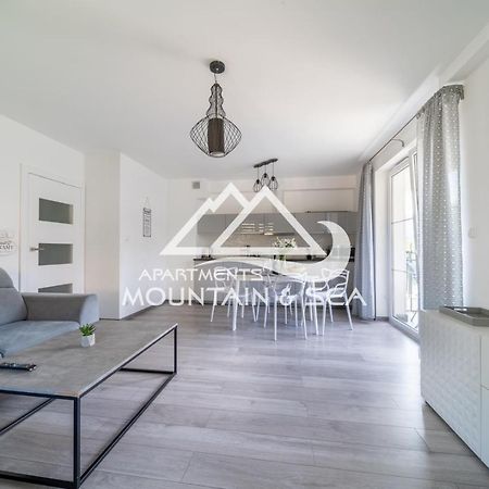 Apartament Grey Apartment Шклярска Поремба Екстериор снимка